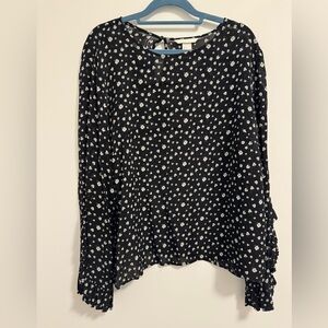 Old Navy Black and White Floral Blouse
